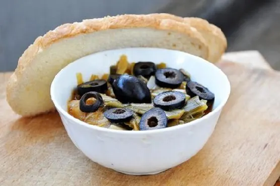 Vegan Vegetarian Leek and Black Olives Stew