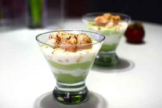 Vegetarian Gluten-Free Mangosteen Avocado Yogurt Parfait