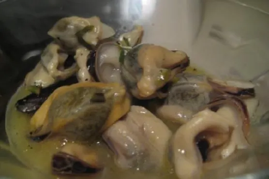 Gluten-Free Dairy-Free Mussels Marinated In Oil and Herbs