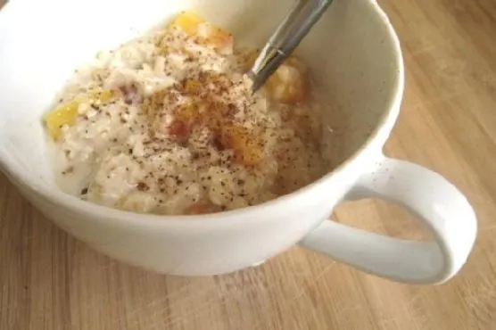 Vegetarian Gluten-Free Peaches And Cream Oatmeal