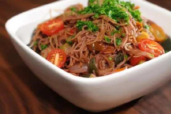 Dairy-Free Nut-Free Peppery Absorption-Cooked Red-Wine Capellini