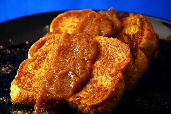Vegetarian Nut-Free Pumpkin French Toast — American recipe