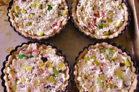 Dairy-Free Shellfish-Free Sun-Dried Tomato and Leek Quiche — Mediterranean recipe