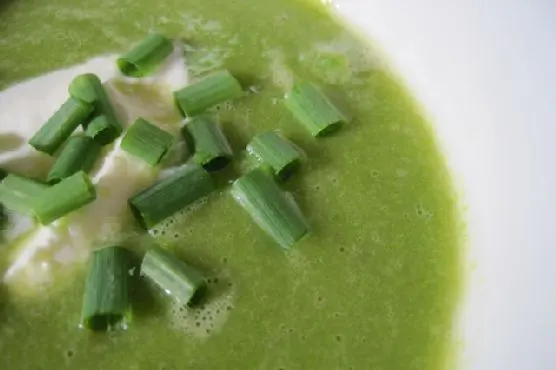Vegan Vegetarian Asparagus and Pea Soup: Real Convenience Food