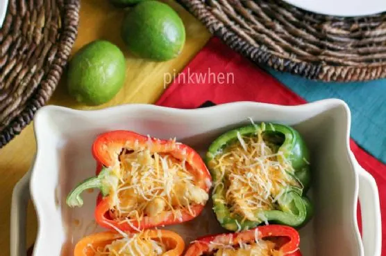 Gluten-Free Keto Chicken Fajita Stuffed Bell Pepper — Mexican recipe