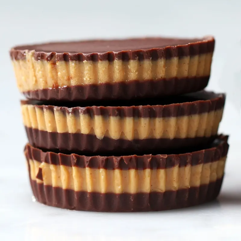 Vegetarian Gluten-Free 5-ingredient Chocolate Peanut Butter Cups