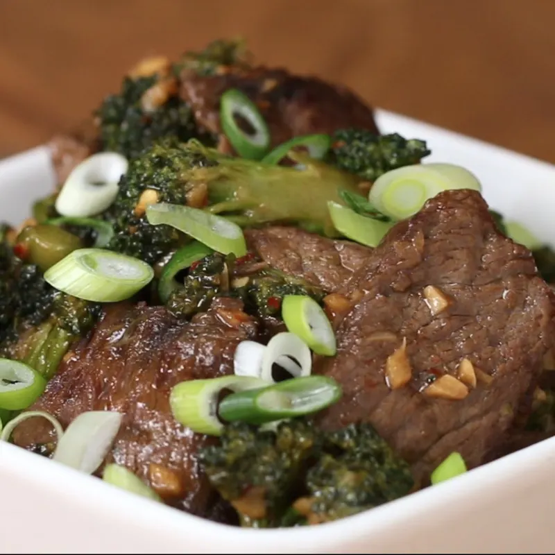Vegan Vegetarian Beef And Broccoli Stir-Fry