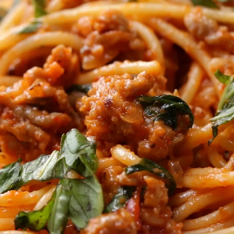 Nut-Free Shellfish-Free Tomato Basil Sausage Spaghetti