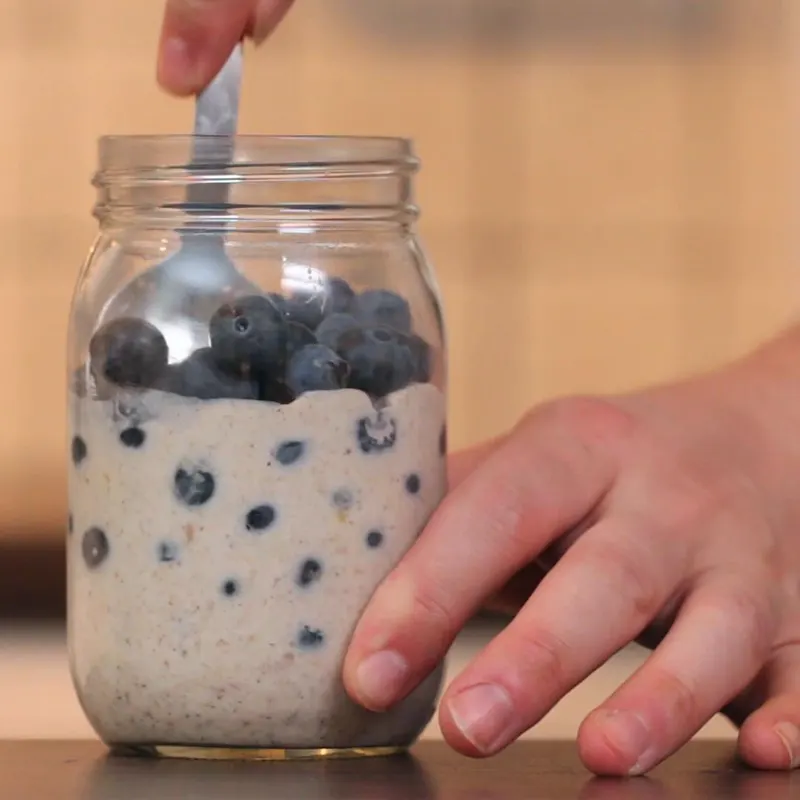 Vegetarian Gluten-Free Blueberry Muffin Overnight Oats