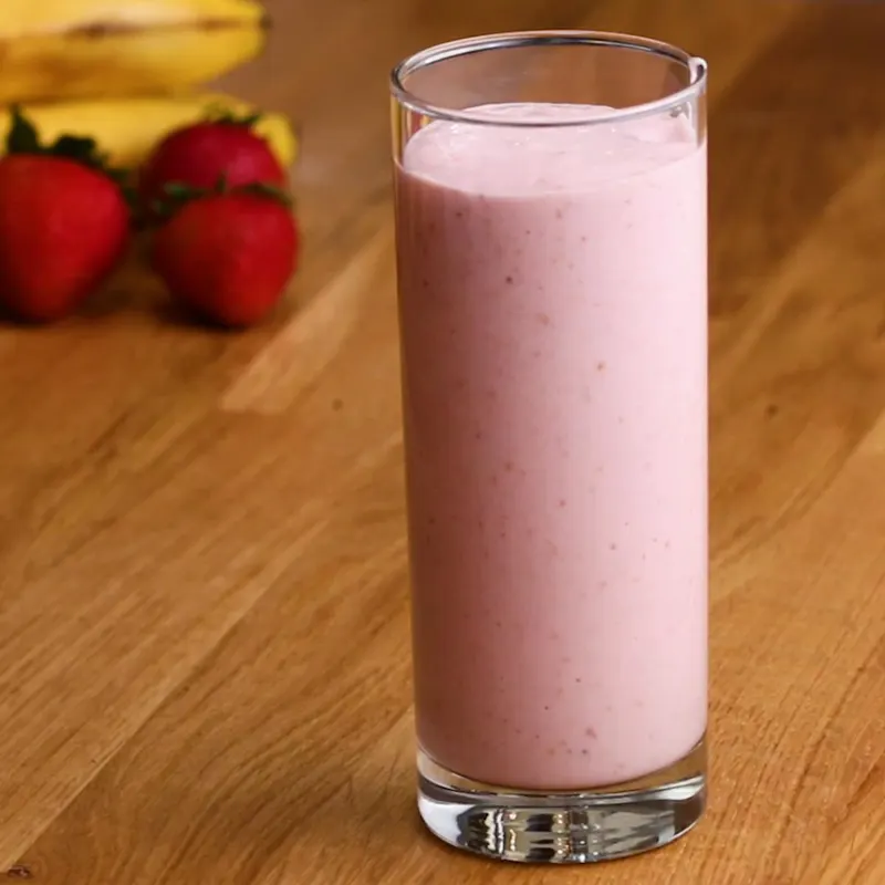 Vegetarian Gluten-Free Strawberry Banana Raspberry Freezer-Prep Smoothie