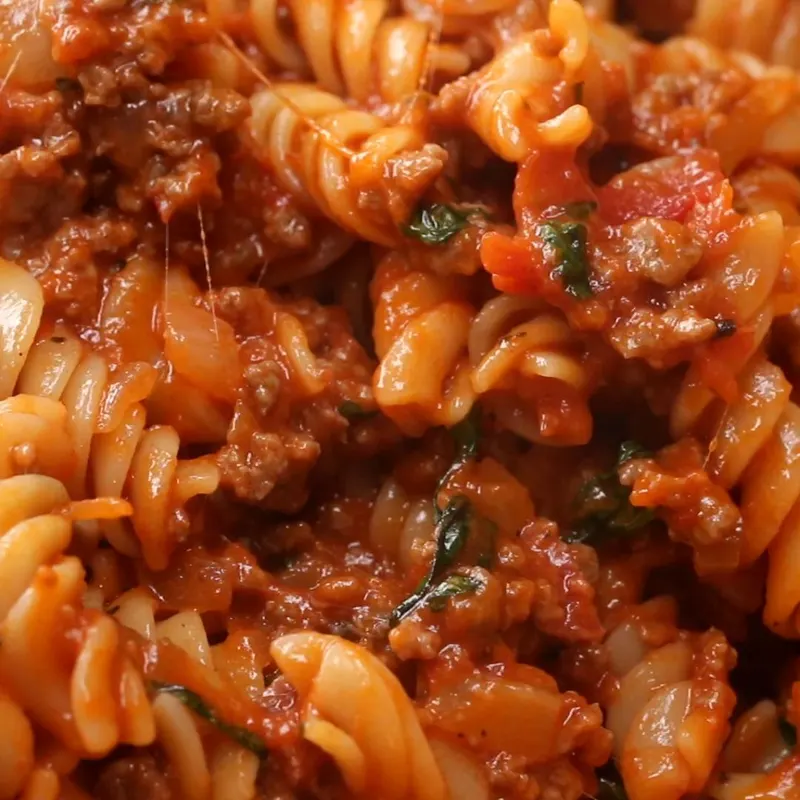 Nut-Free Shellfish-Free Chorizo Tomato Rotini Pasta