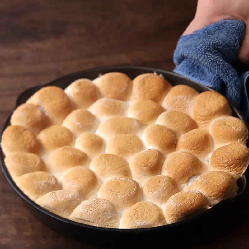 Vegetarian Dairy-Free Peanut Butter S’mores Dip Easy Dessert