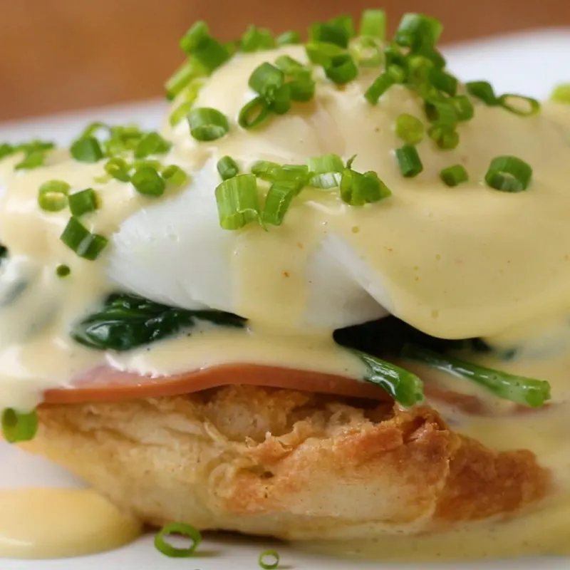 Nut-Free Eggs Benedict With Spinach