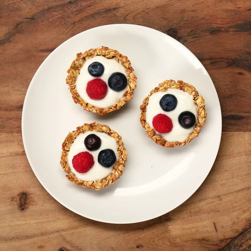 Vegetarian Gluten-Free Breakfast Granola Cups