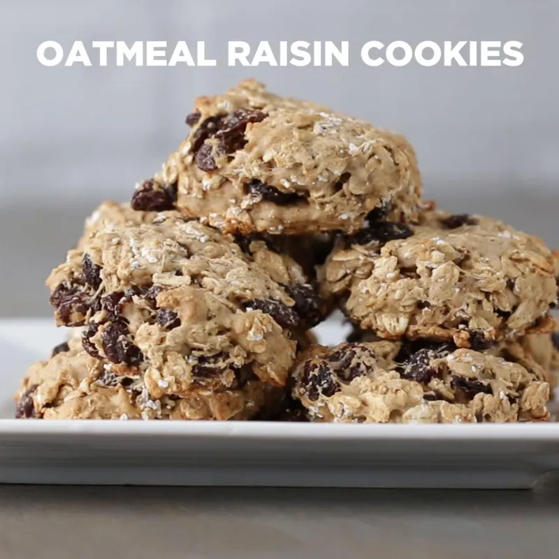 Vegetarian Dairy-Free Oatmeal Raisin Cookies
