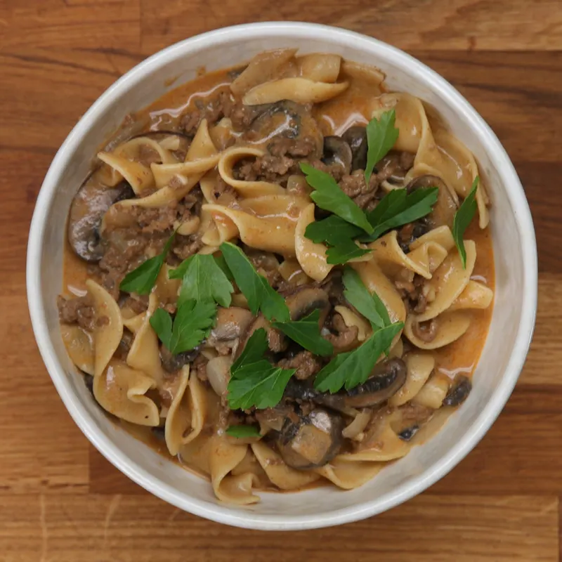 Nut-Free Shellfish-Free One-Pot Ground Beef Stroganoff