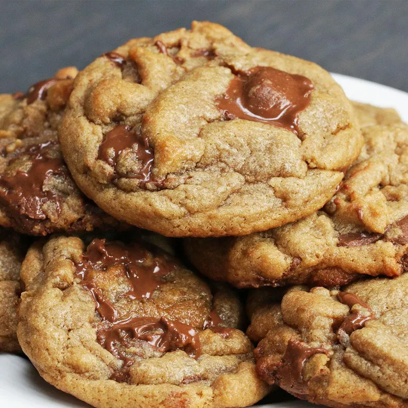 Vegetarian Shellfish-Free Peanut Butter Cup Cookies
