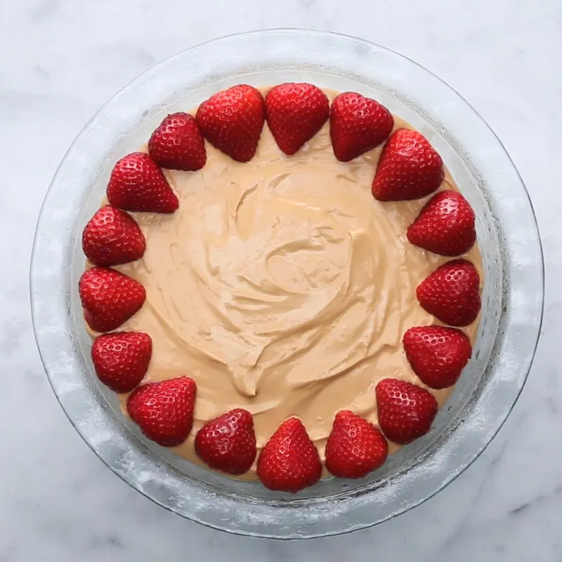 Vegetarian Gluten-Free No-Bake Dulce De Leche Cheesecake
