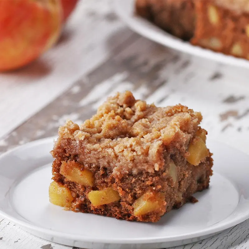 Vegetarian Nut-Free Apple Pie Crumble Blondies