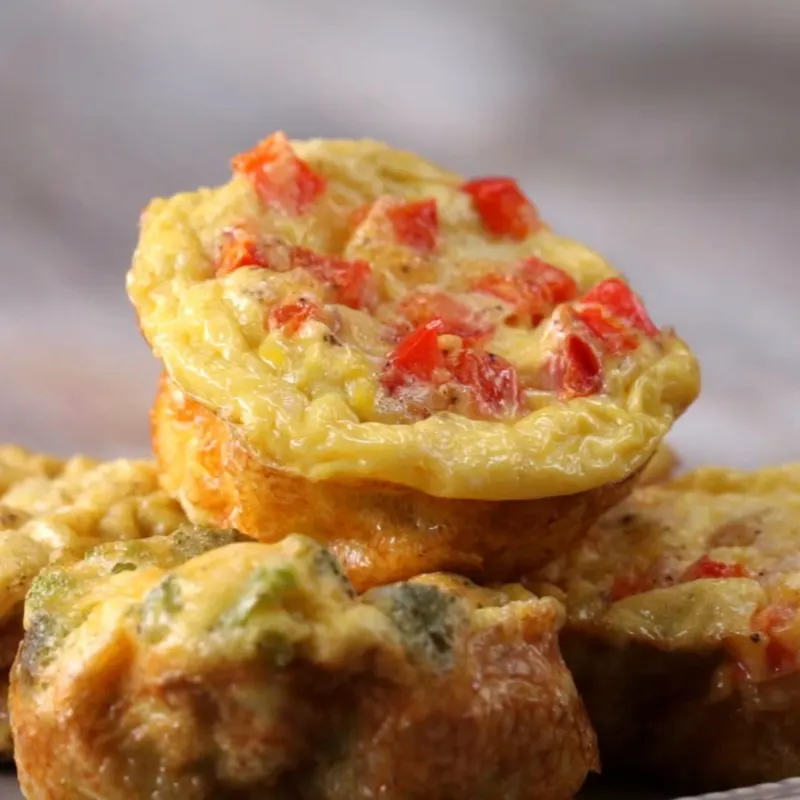 Gluten-Free Keto Breakfast Egg Cups