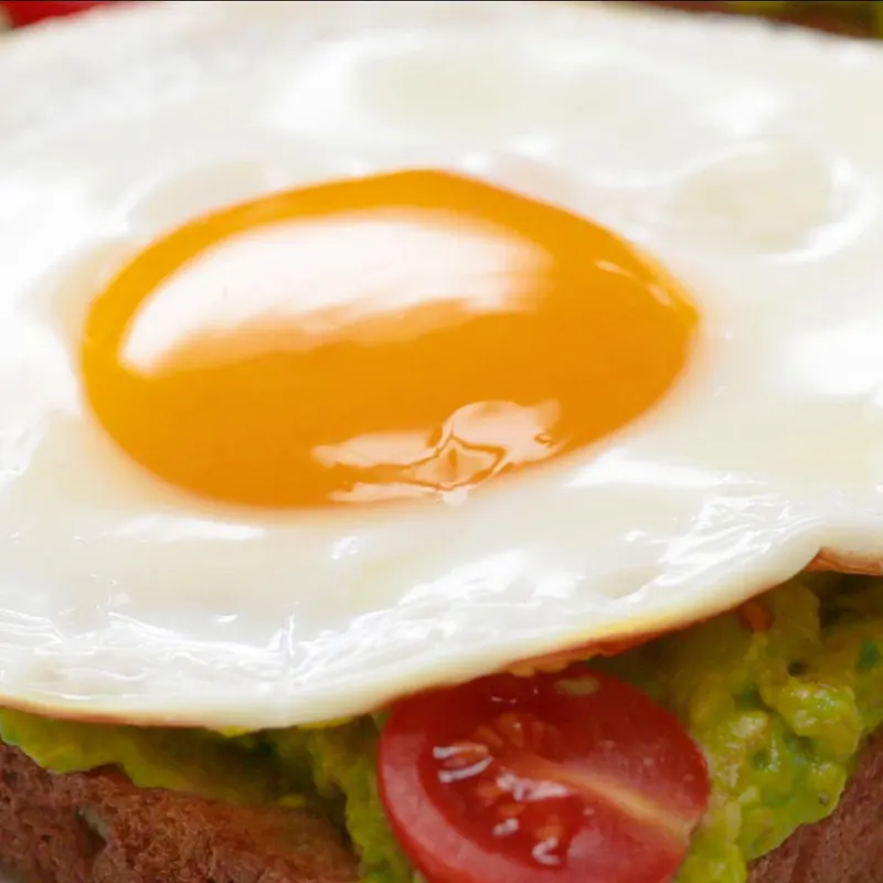 Vegetarian Dairy-Free Egg, Avocado, & Tomato Toast