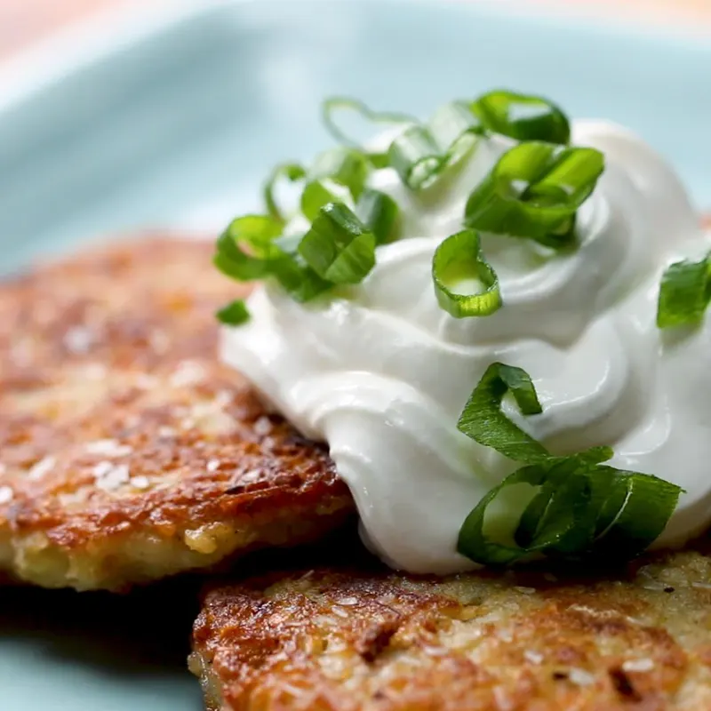 Vegetarian Nut-Free Cheesy Potato Pancakes
