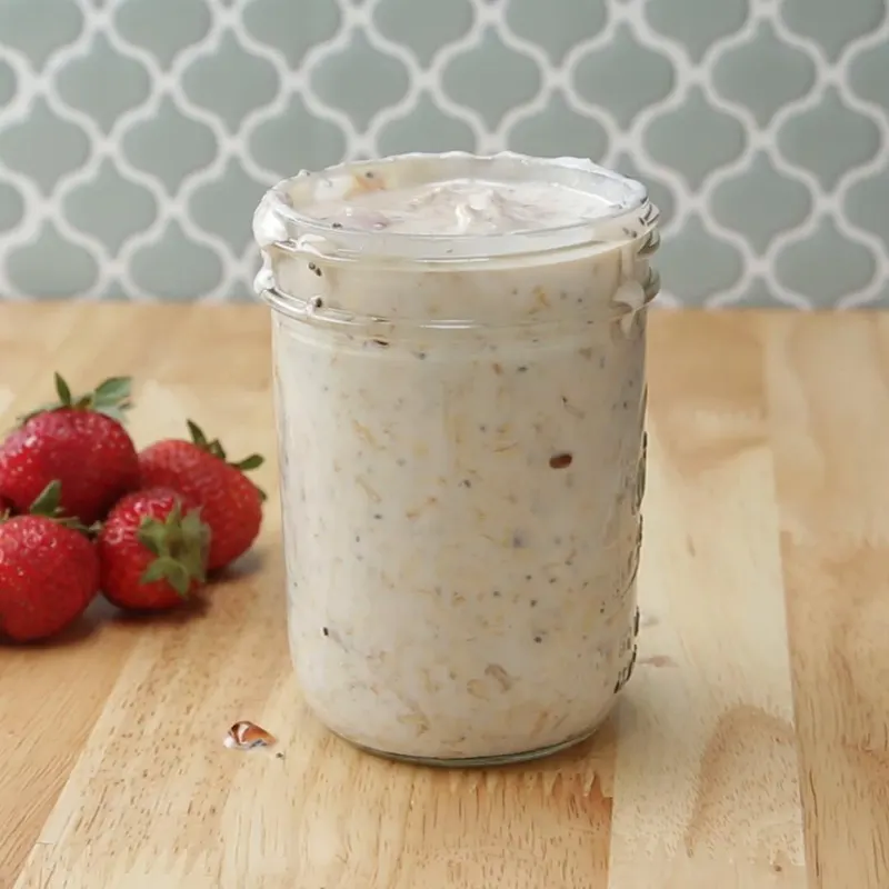 Vegetarian Gluten-Free PB&J Overnight Oats