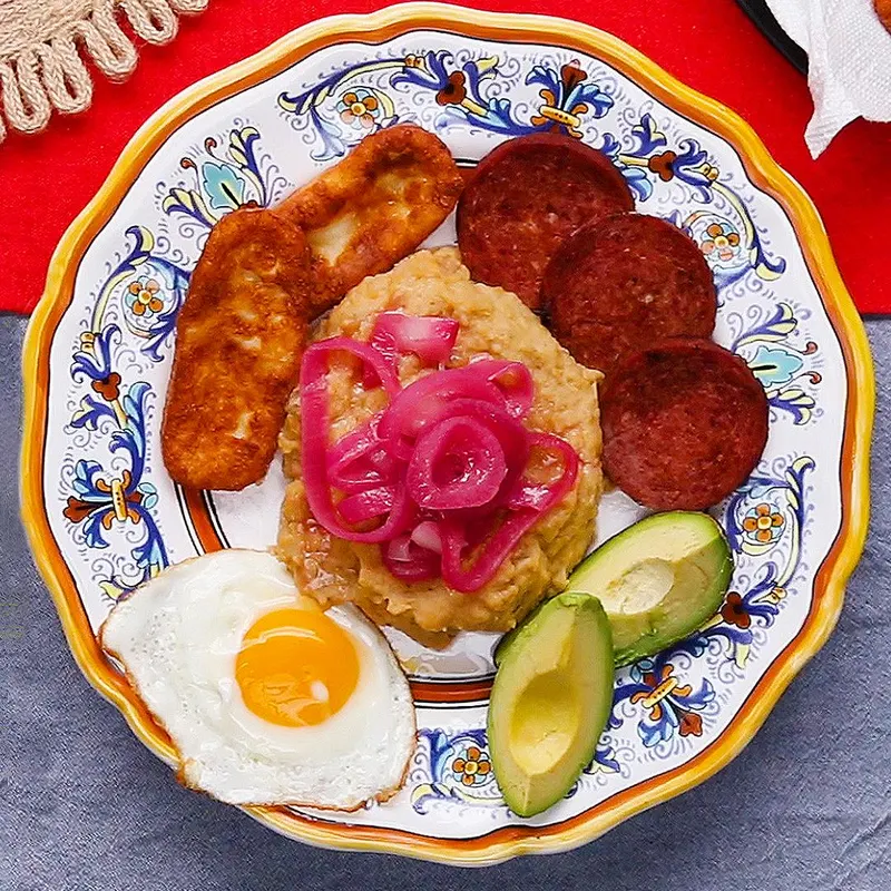 Vegetarian Dairy-Free Mangú Con Los Tres Golpes