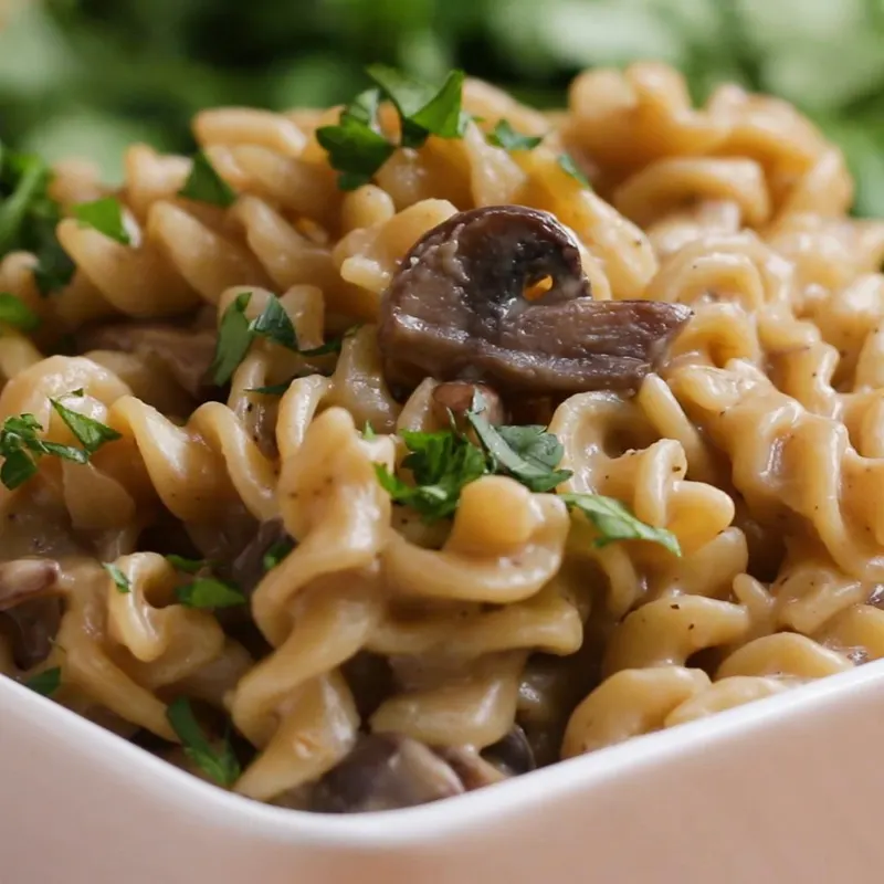 Vegan Vegetarian Mushroom Stroganoff