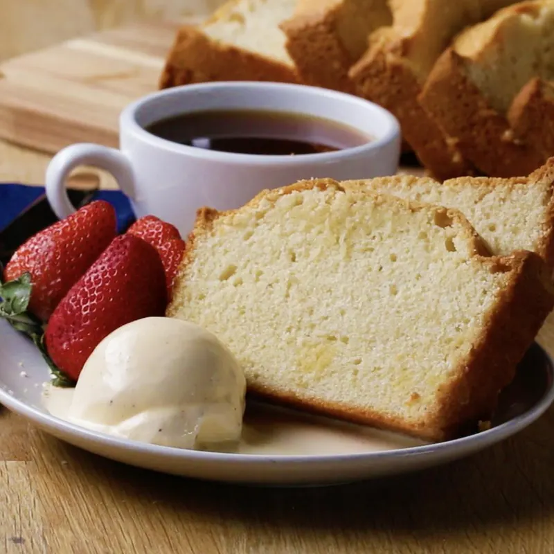 Vegetarian Nut-Free Aunt Gussie’s Pound Cake