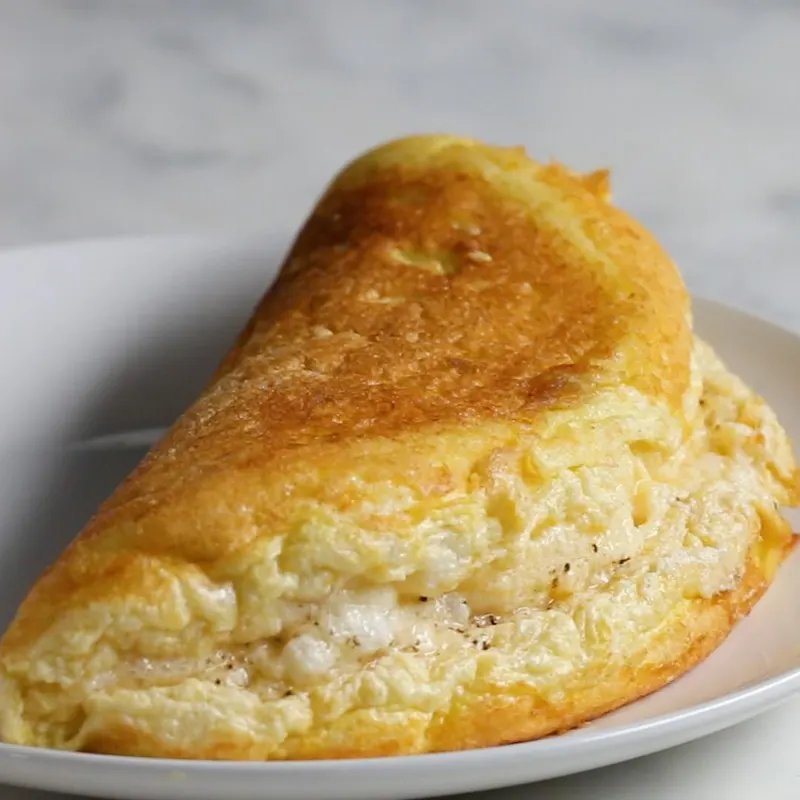 Vegetarian Gluten-Free Super Fluffy Omelet