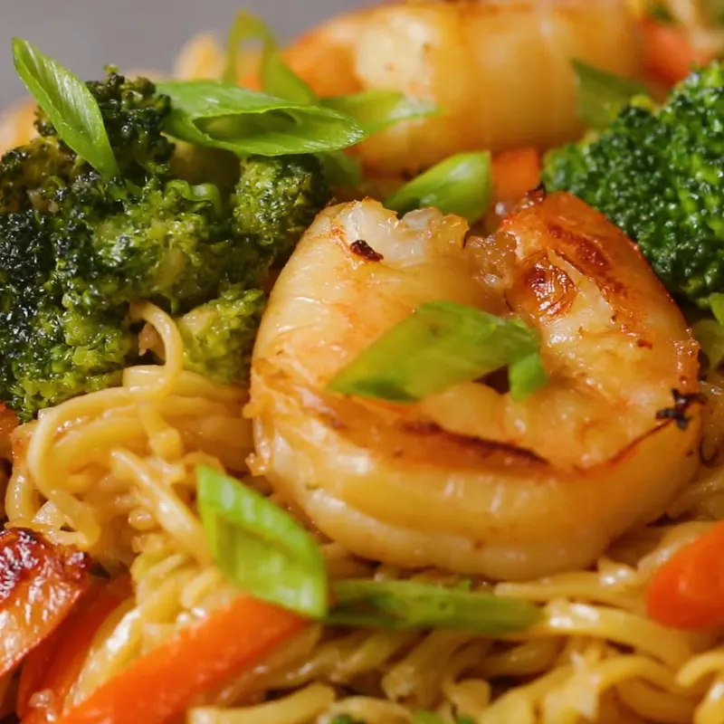 Dairy-Free Nut-Free Honey-Garlic Shrimp Chow Mein