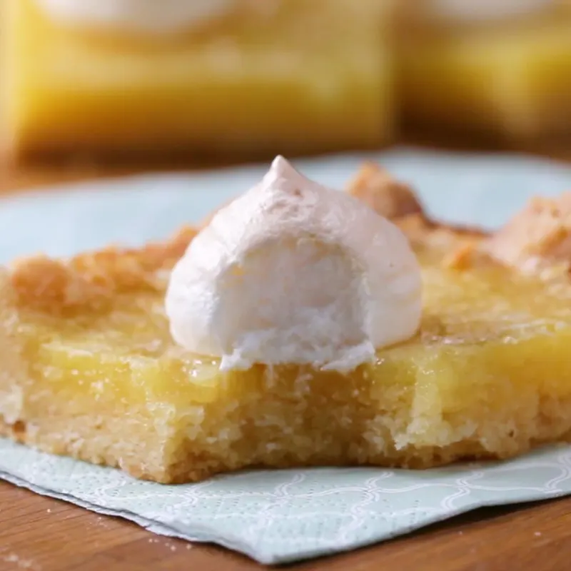 Vegetarian Nut-Free Lemon Meringue Bars