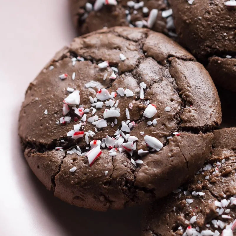 Vegetarian Nut-Free Peppermint Brownie Cookies