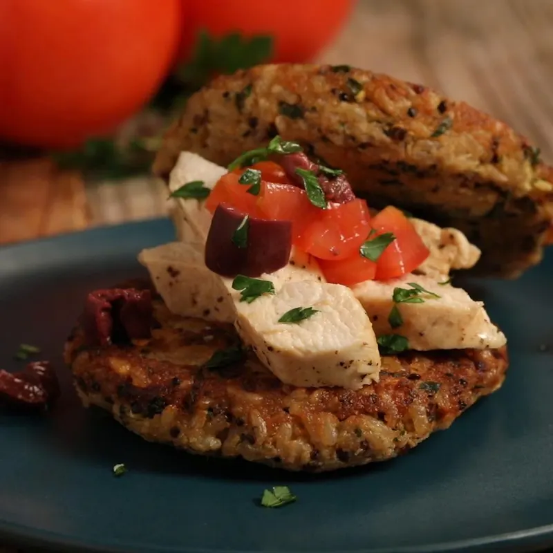 Nut-Free Shellfish-Free Organic Quinoa Rice Cakes With Mediterranean Chicken