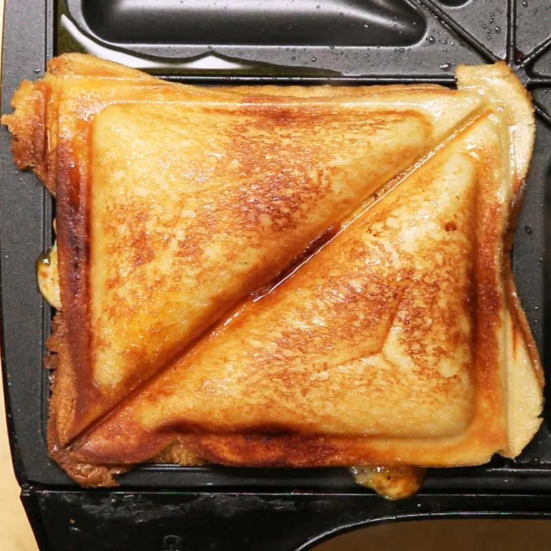 Vegetarian Nut-Free Pizza Toastie