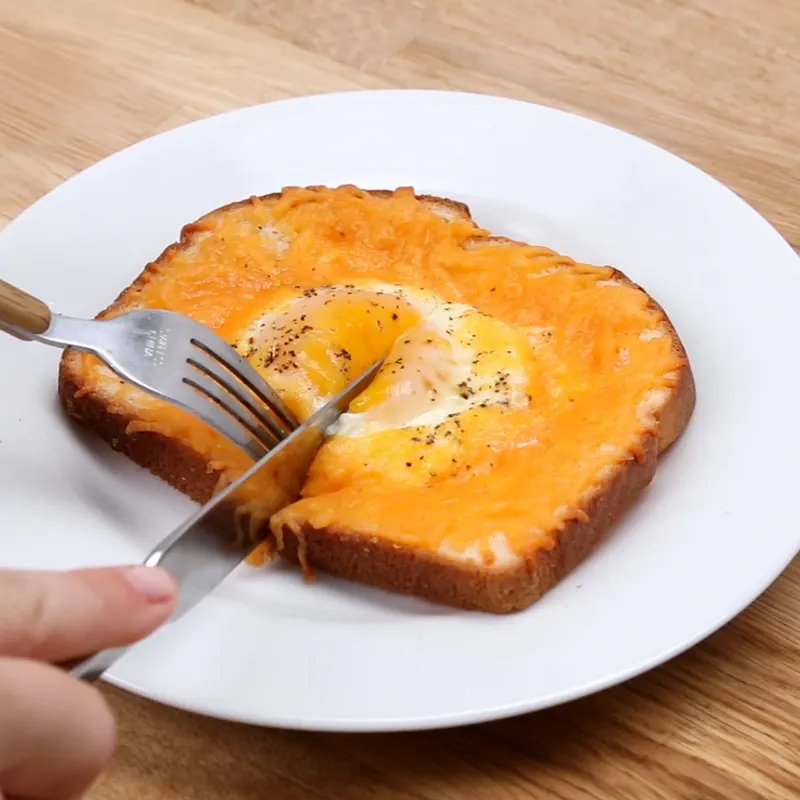 Vegetarian Nut-Free Cheesy Egg Toast Perfect For Breakfast