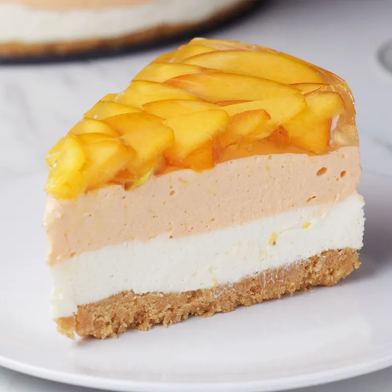 Vegetarian Nut-Free Peaches ‘N’ Cream Cheesecake