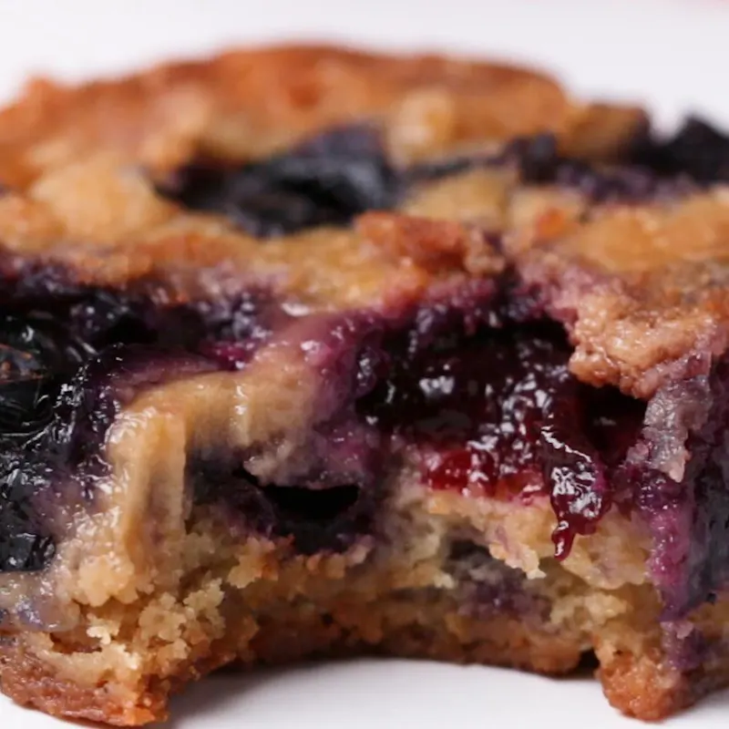 Vegetarian Nut-Free Blueberry Blondies
