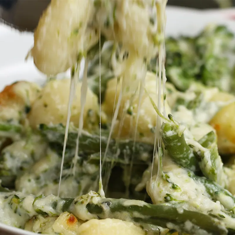 Vegetarian Nut-Free Cheesy Broccoli Gnocchi