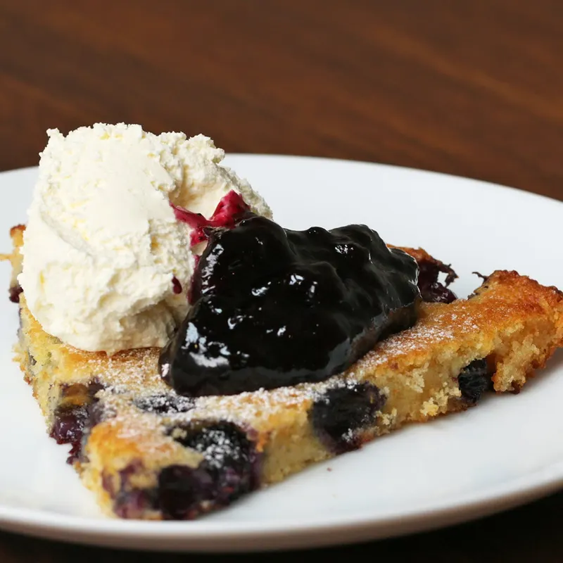 Vegetarian Nut-Free Blueberry Oven Pancake