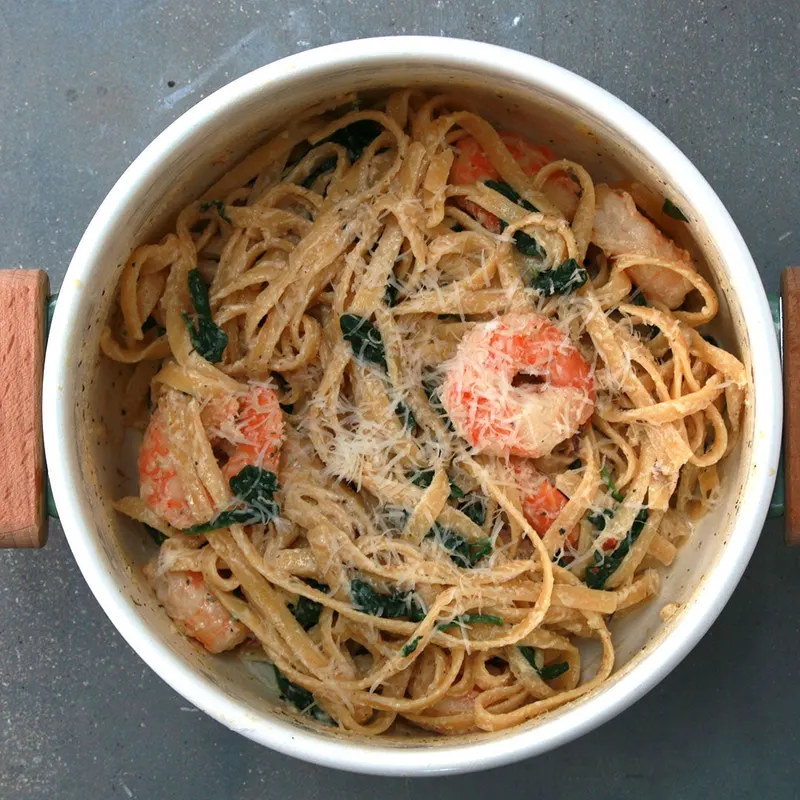 Nut-Free Egg-Free Creamy One-Pot Spinach Shrimp Pasta
