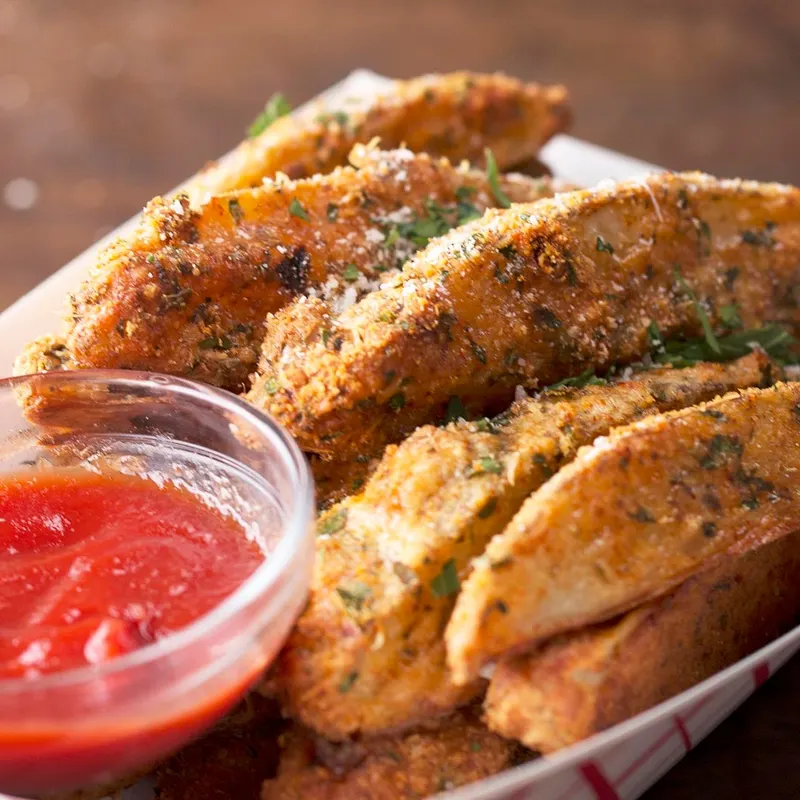 Vegetarian Gluten-Free Garlic Parmesan Potato Wedges