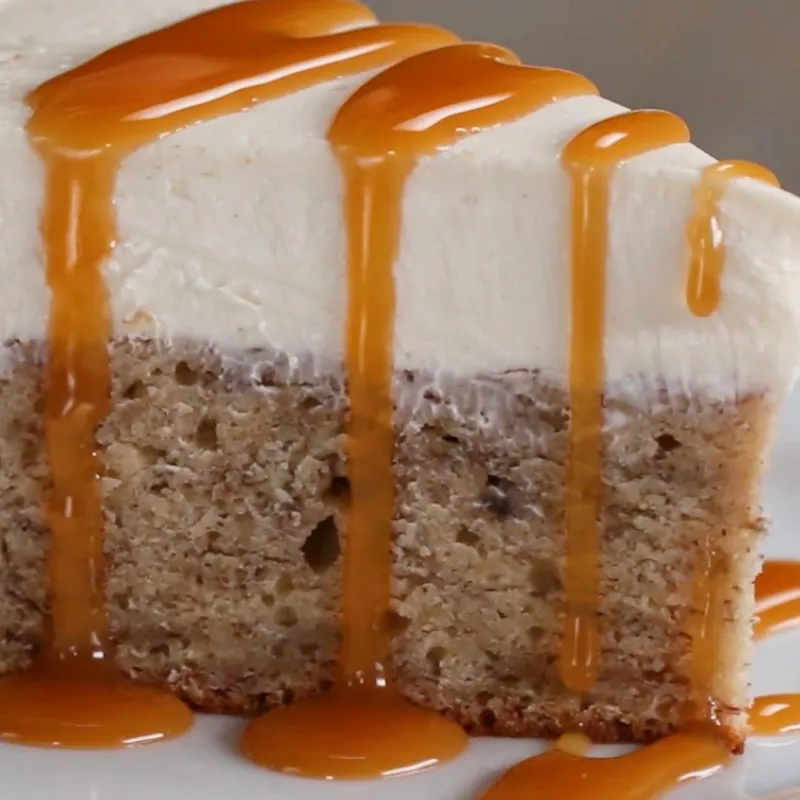 Vegetarian Nut-Free Banana Bread Bottom Cheesecake