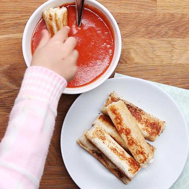 Vegetarian Nut-Free Grilled Cheese Roll-ups