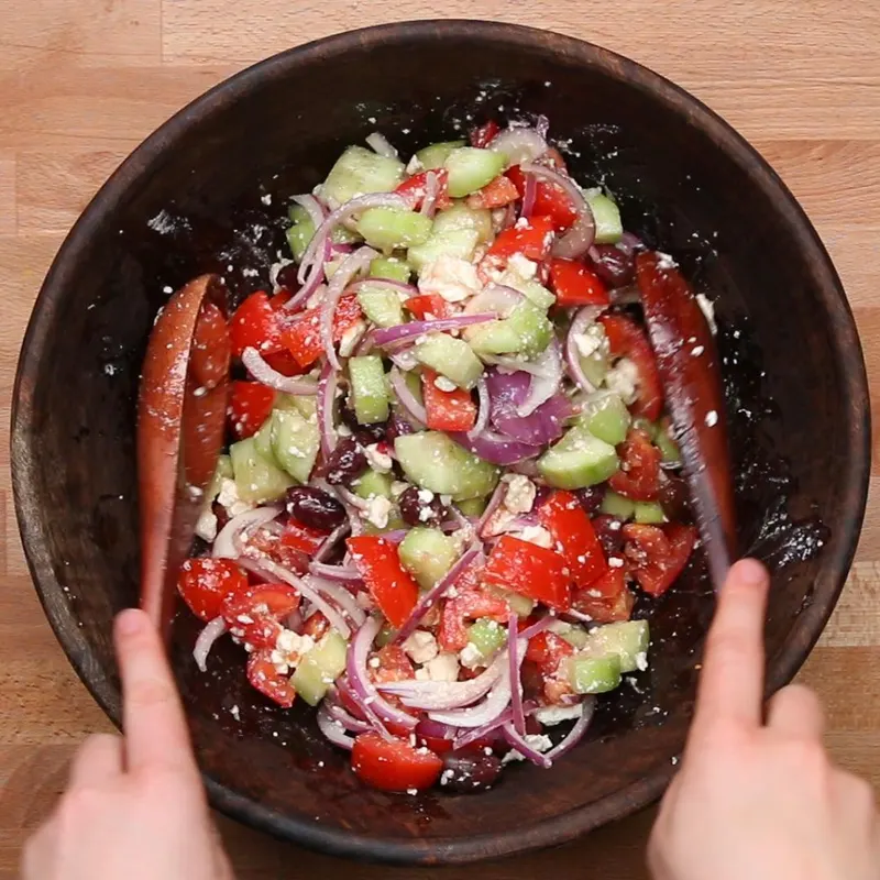 Vegetarian Gluten-Free Chopped Mediterranean Salad
