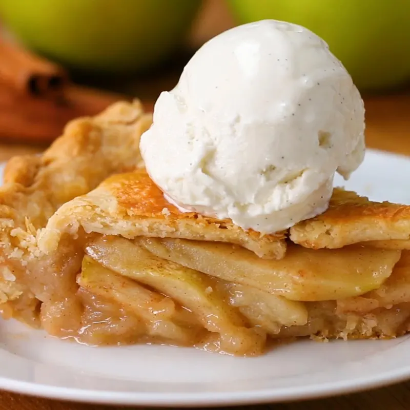 Vegetarian Nut-Free Apple Pie From Scratch