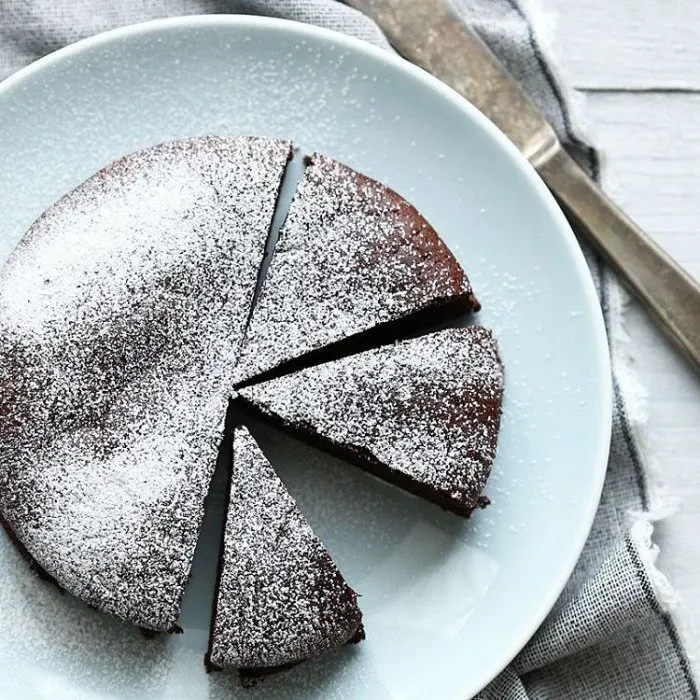 Vegetarian Nut-Free Chocolate Gateau — France recipe