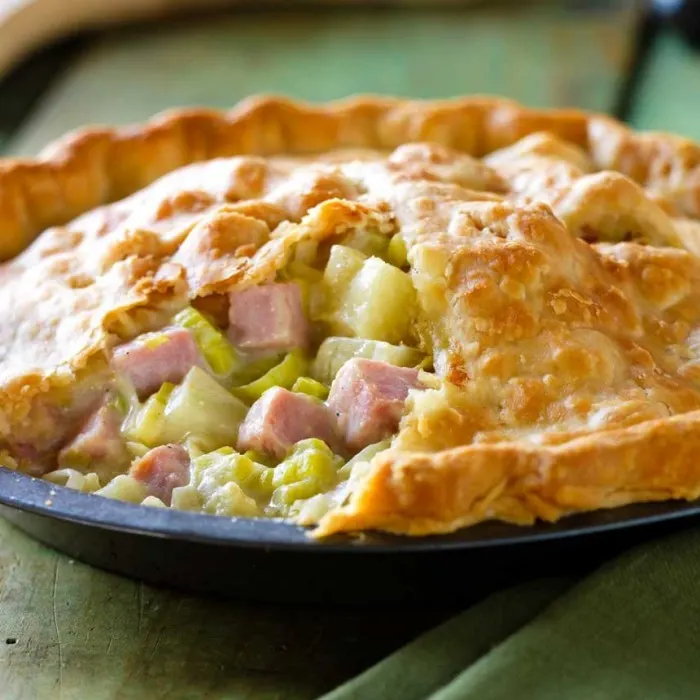 Nut-Free Shellfish-Free Chicken Ham and Leek Pie — British recipe