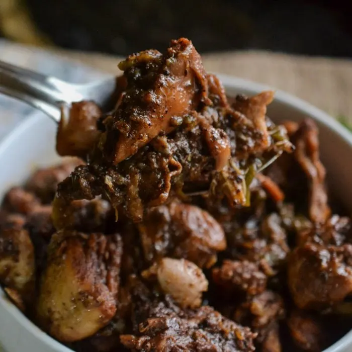 Nut-Free Shellfish-Free Brown Stew Chicken — Jamaican recipe